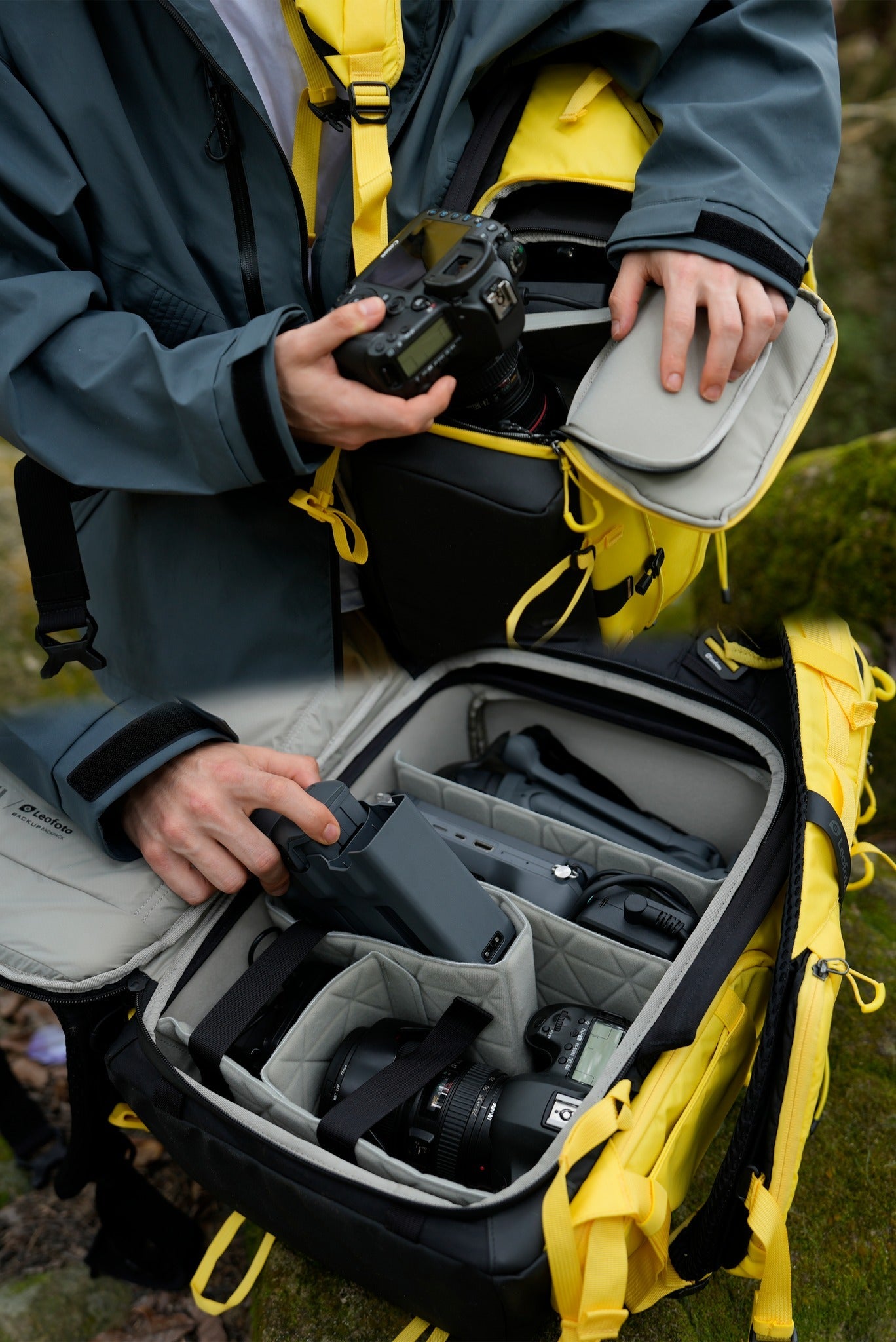 
                  
                    Leofoto 35L All-in-One Outdoor & Travel Backpack (Black / Yellow / Green)
                  
                