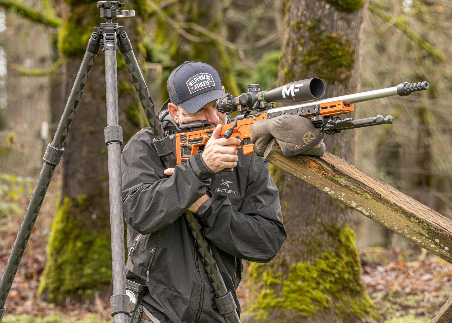 
                  
                    Leofoto X Mountain Forged Juggernaut S3
                  
                